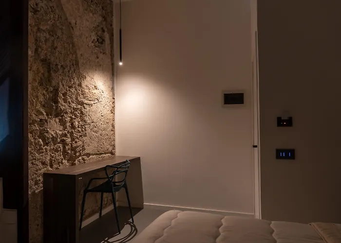 Dimora Rhea Alojamento de Acomodação e Pequeno-almoço 4*